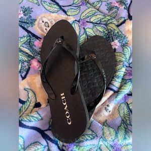 coach flip flops